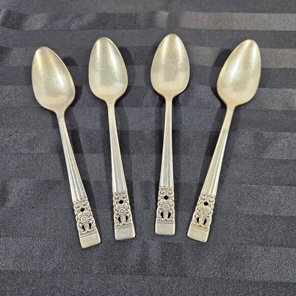 Vintage Oneida Community Plate Silverplate 4 Teaspoons Coronation Pattern - Picture 10 of 10
